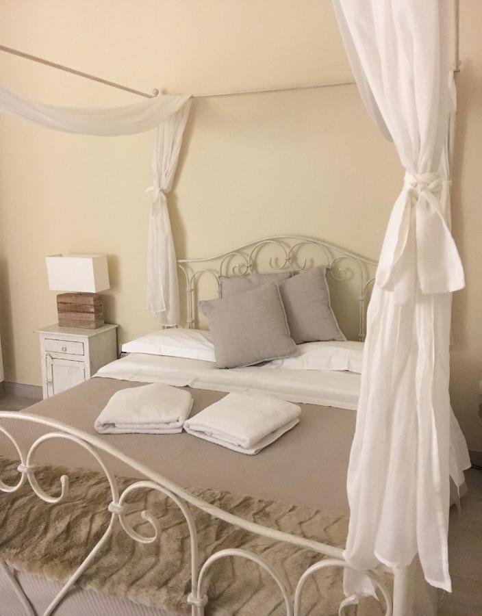 Ai Raggi Di Sole Bed and Breakfast Lecce Eksteriør billede