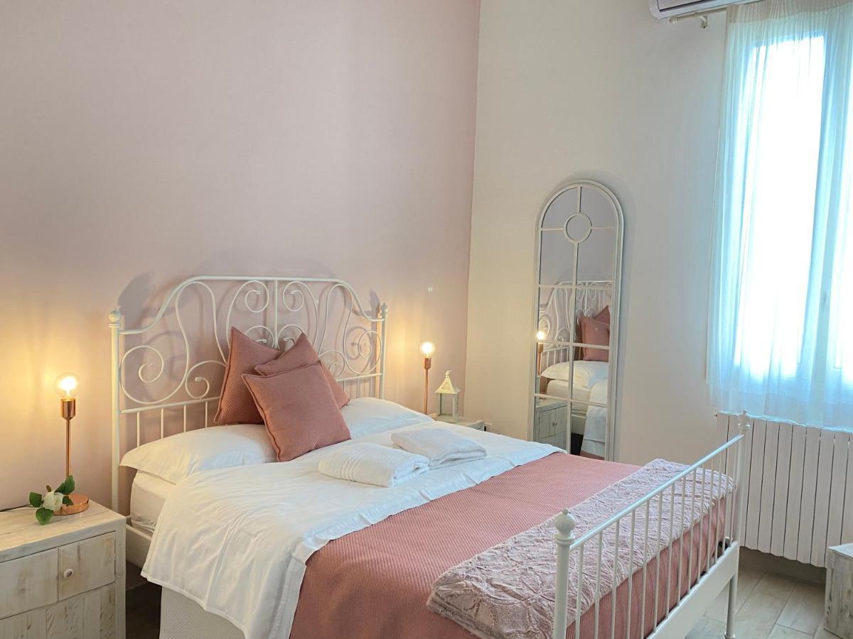 Ai Raggi Di Sole Bed and Breakfast Lecce Eksteriør billede