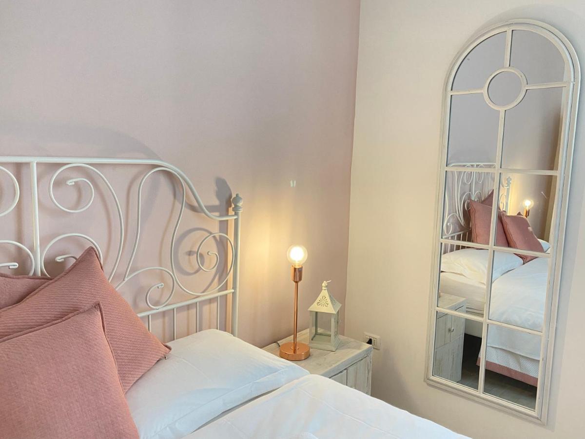 Ai Raggi Di Sole Bed and Breakfast Lecce Eksteriør billede